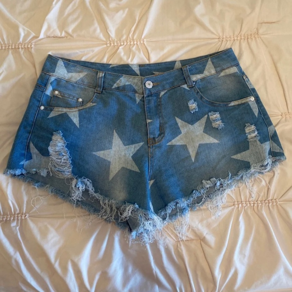 Star shorts